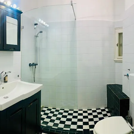 Kitchen Art Industrial Flat * بودابست